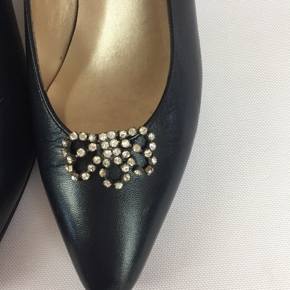 Talbots Navy Pumps - Picture 2 of 8